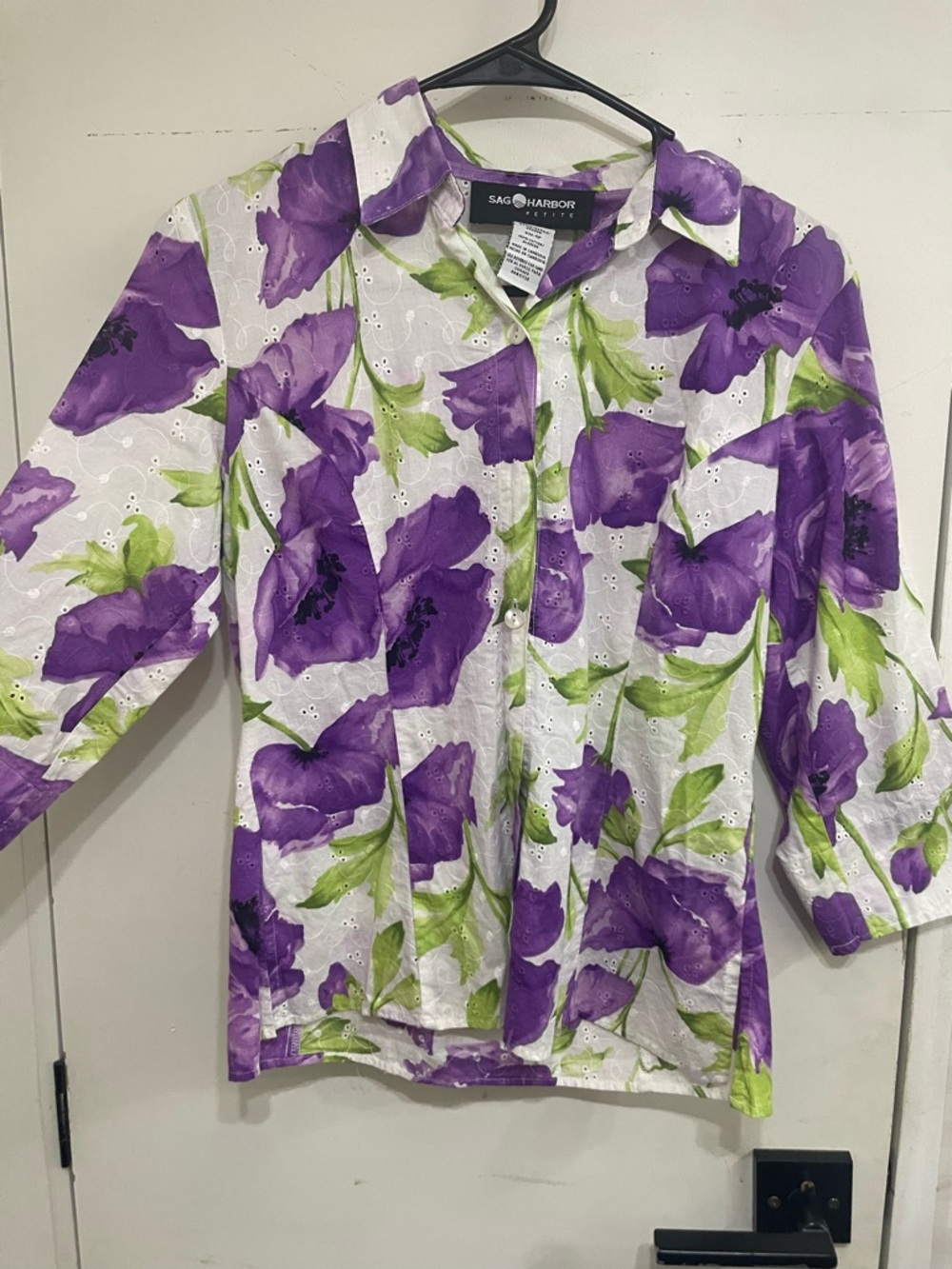 Sag Harbor Eyelet Floral Button Up 4P Vintage Blouse